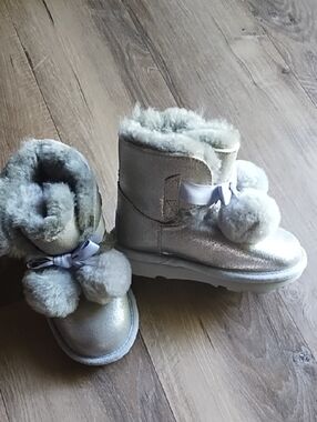 UGG Kids Metallic Silver Pom-Pom Cozy Boots